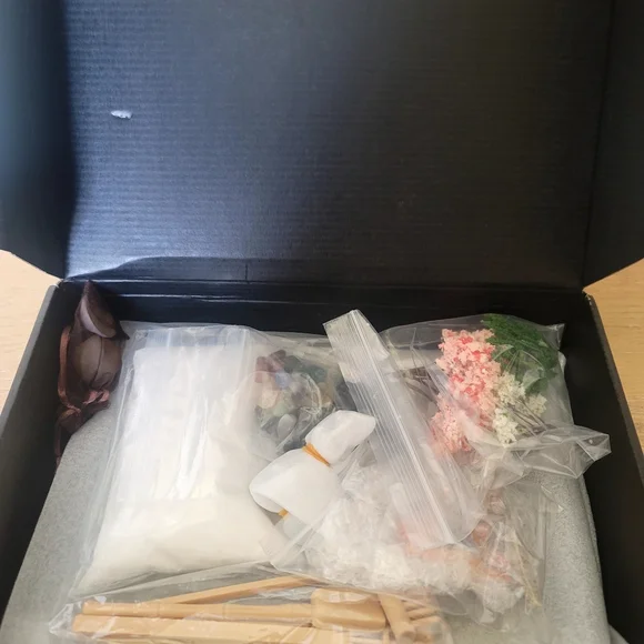 Zen Garden Black and White Set - Picture 2 of 3